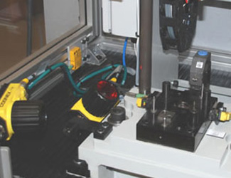 視覺(jué)系統(tǒng)實(shí)現(xiàn)了對(duì) Handpass 裝配系統(tǒng)的追蹤