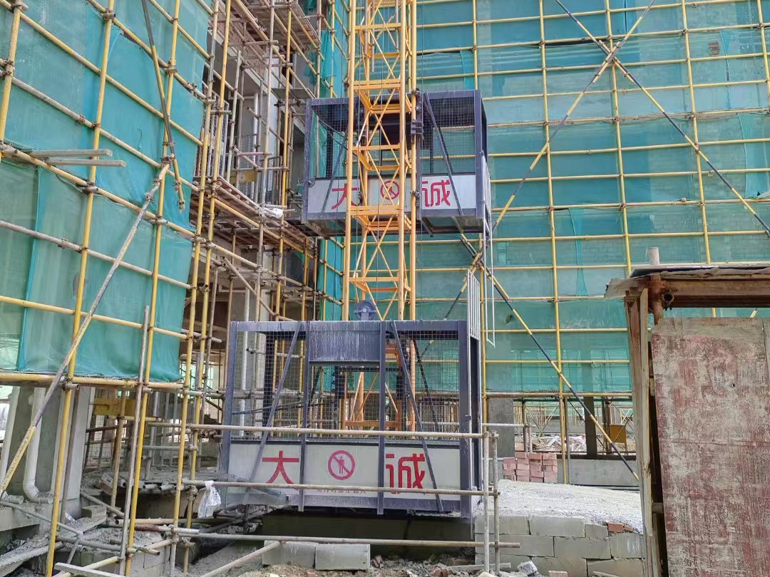 鋼絲繩物料機在建筑領域中有哪些具體應用案例？